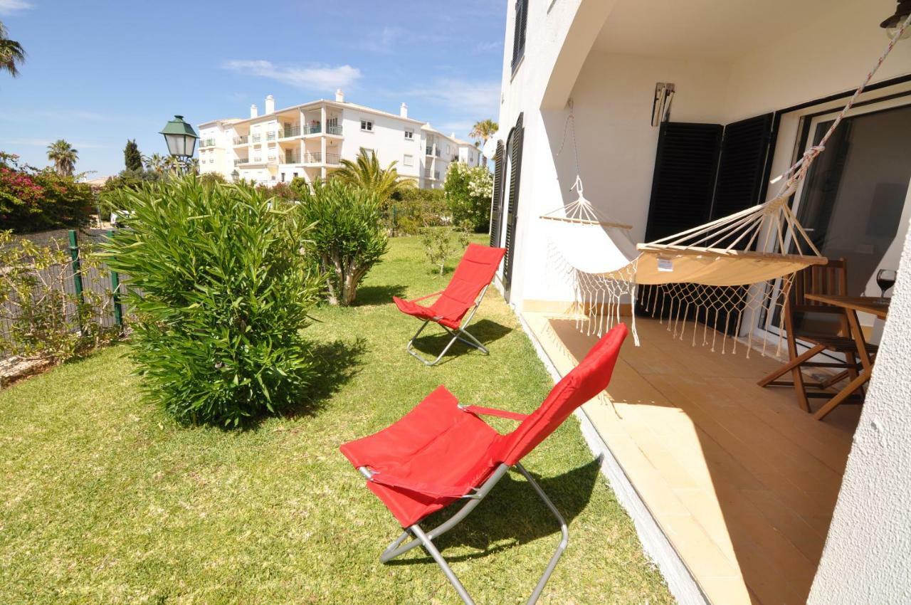 Between Golf And Beach Portimao Bagian luar foto